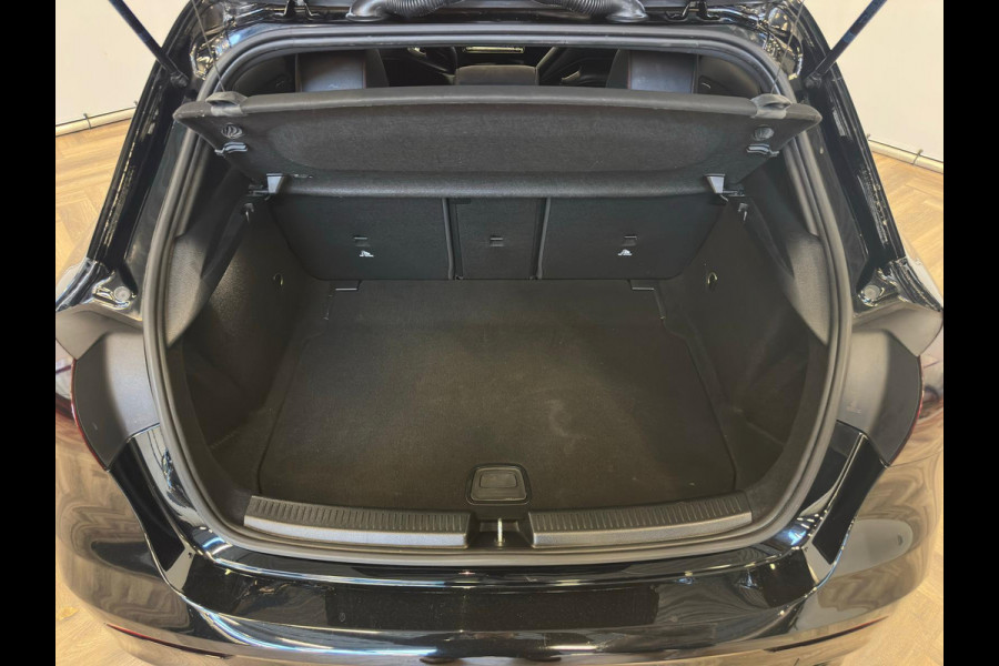 Mercedes-Benz A-Klasse AMG 35 4MATIC |PANO|KUIPST|DEALER ONDERHOUDEN