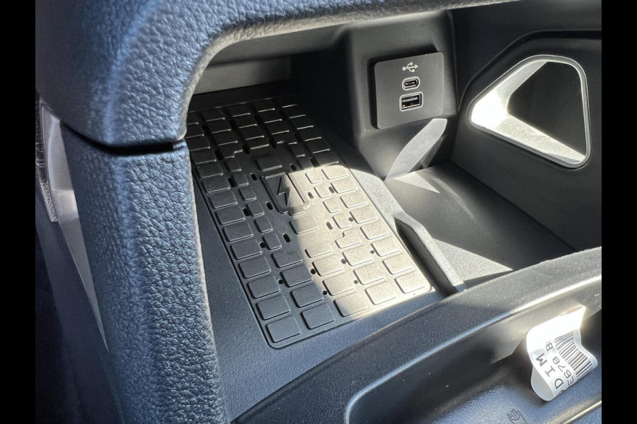 Ford Ranger 2.3 PHEV Wildtrak Double Cab | 281pk |  5 persoons! | Technology Pack Plus Trailer | Cargo Area Pack | Power Rollertop | Prijs excl. BTW incl. BPM | laadkabel mode 3 16A