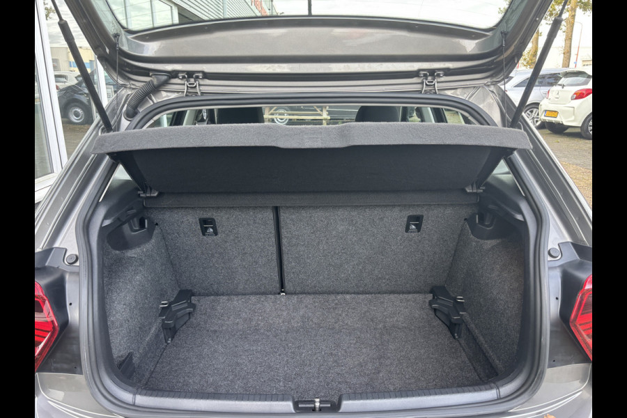 Volkswagen Polo 1.0 TSI Highline Business | Parkeer Sensoren | Stoelverwarming | Navi | Cruise