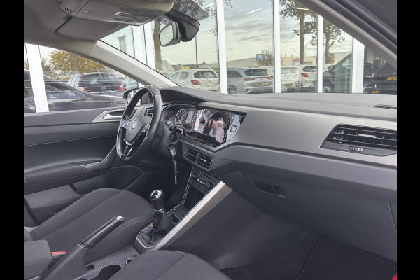 Volkswagen Polo 1.0 TSI Highline Business | Parkeer Sensoren | Stoelverwarming | Navi | Cruise