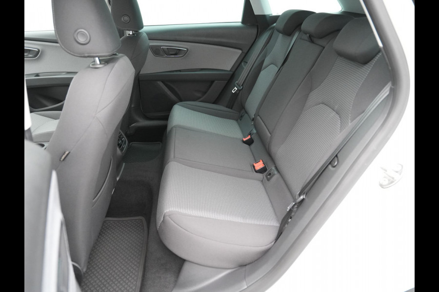 Seat León ST 1.0 TSI 115pk DSG Style Business Intense Navigatie Pdc Clima Privacy glas Keyless 313