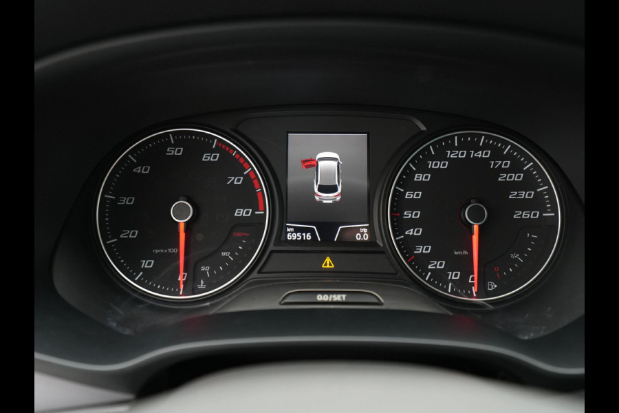 Seat León ST 1.0 TSI 115pk DSG Style Business Intense Navigatie Pdc Clima Privacy glas Keyless 313