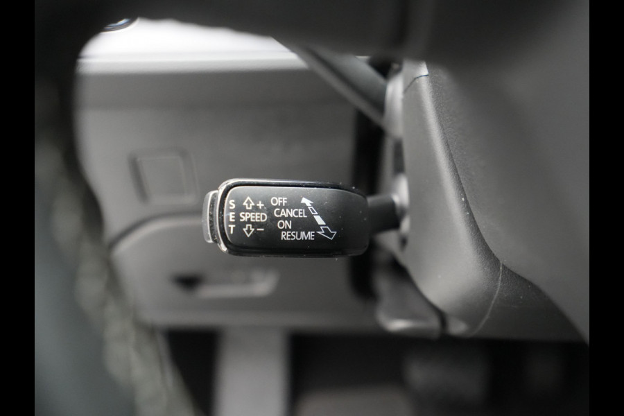 Seat León ST 1.0 TSI 115pk DSG Style Business Intense Navigatie Pdc Clima Privacy glas Keyless 313