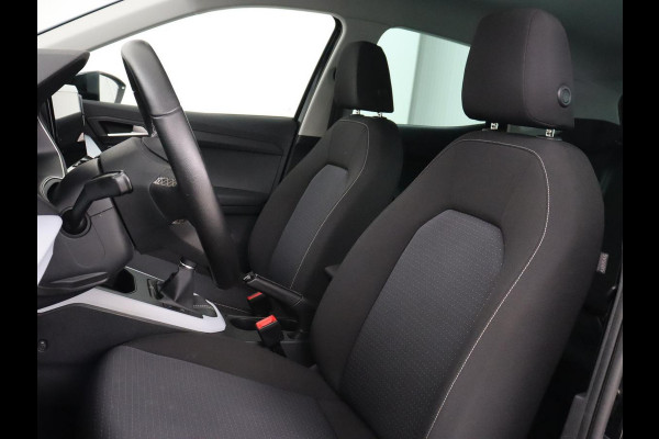 Seat Arona 1.0 TSI Style Intens | Stoelverwarming | Carplay | Virtual Cockpit | Navigatie | Full LED | Climate control | Parkeerhulp | DAB | Cruise control | Bluetooth | Getint glas
