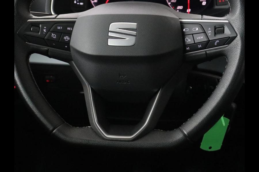 Seat Arona 1.0 TSI Style Intens | Stoelverwarming | Carplay | Virtual Cockpit | Navigatie | Full LED | Climate control | Parkeerhulp | DAB | Cruise control | Bluetooth | Getint glas