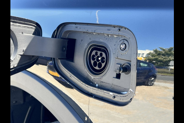 Ford Ranger 2.3 PHEV Wildtrak Double Cab 281pk |  5 persoons! | Technology Pack Plus Trailer | Cargo Area Pack | Power Rollertop | Prijs excl. BTW incl. BPM | laadkabel mode 3 16A