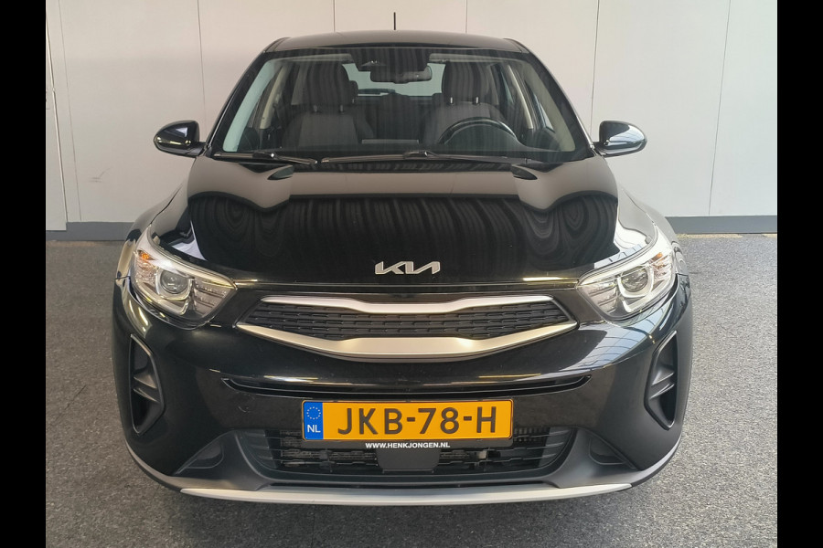 Kia Stonic 1.0 T-GDi MHEV Automaat uit 2022 Rijklaar + 12 maanden Bovag-garantie Henk Jongen Auto's in Helmond,  al 50 jaar service zoals 't hoort!