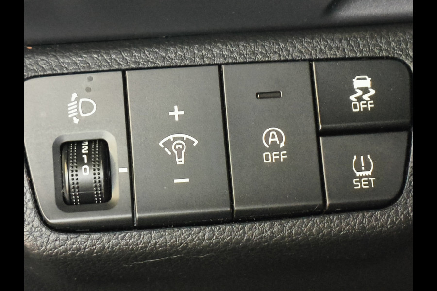 Kia Stonic 1.0 T-GDi MHEV Automaat uit 2022 Rijklaar + 12 maanden Bovag-garantie Henk Jongen Auto's in Helmond,  al 50 jaar service zoals 't hoort!