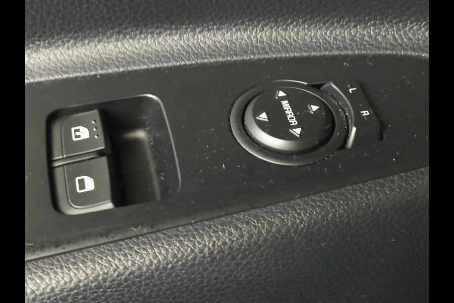 Kia Stonic 1.0 T-GDi MHEV Automaat uit 2022 Rijklaar + 12 maanden Bovag-garantie Henk Jongen Auto's in Helmond,  al 50 jaar service zoals 't hoort!