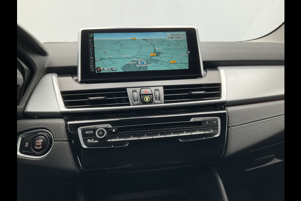BMW 2 Serie 218i High Executive M-Sport Head-up Stoelverw. Leer Active Tourer