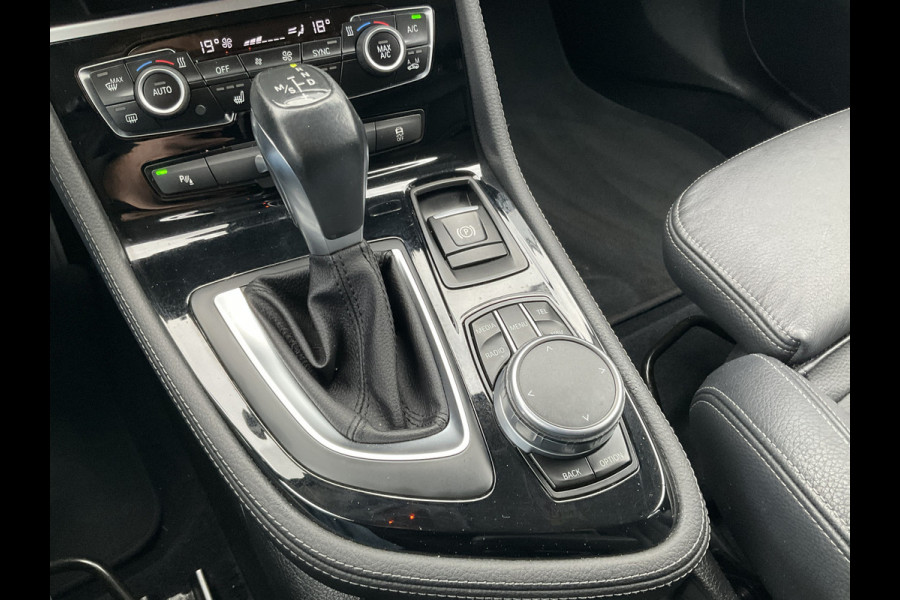 BMW 2 Serie 218i High Executive M-Sport Head-up Stoelverw. Leer Active Tourer