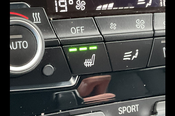 BMW 2 Serie 218i High Executive M-Sport Head-up Stoelverw. Leer Active Tourer