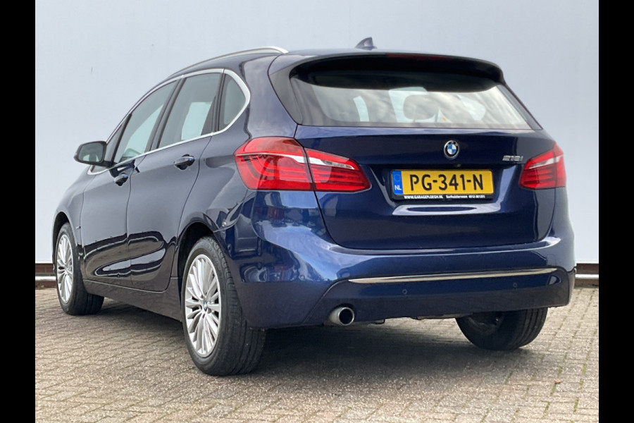 BMW 2 Serie 218i High Executive M-Sport Head-up Stoelverw. Leer Active Tourer