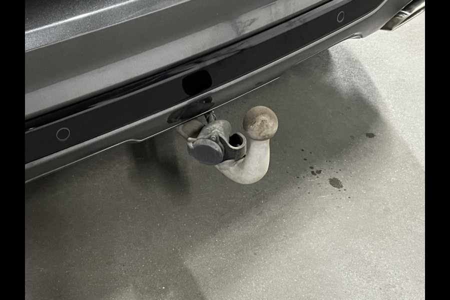 Ford Kuga 1.5 EcoBoost ST-Line X *1800 kg Trekgewicht | Open dak | Trekhaak | Adapt. cruise control | B&O | Carplay | Stuur-/Stoelverwarming