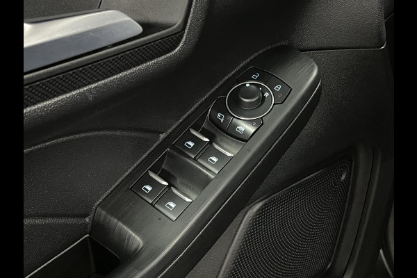 Ford Kuga 1.5 EcoBoost ST-Line X *1800 kg Trekgewicht | Open dak | Trekhaak | Adapt. cruise control | B&O | Carplay | Stuur-/Stoelverwarming