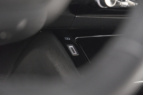 Peugeot 2008 PureTech 100 Allure | Camera | Navigatie | Parkeersensoren | Apple Carplay