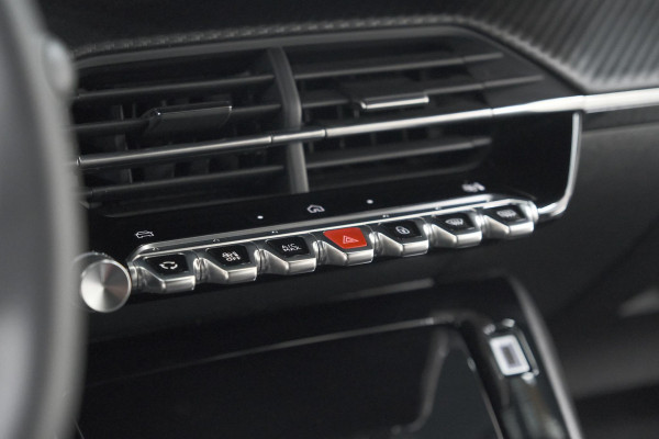 Peugeot 2008 PureTech 100 Allure | Camera | Navigatie | Parkeersensoren | Apple Carplay