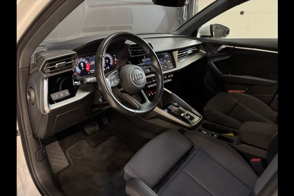 Audi A3 Limousine 35 TFSI 150PK Business Edition Automaat | Nieuw model | Afn. trekhaak | Virtual | Full LED