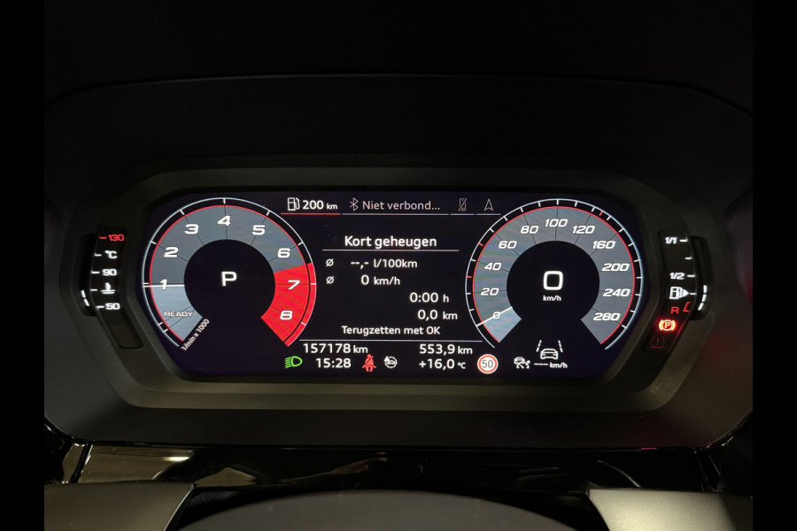 Audi A3 Limousine 35 TFSI 150PK Business Edition Automaat | Nieuw model | Afn. trekhaak | Virtual | Full LED