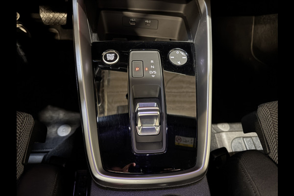 Audi A3 Limousine 35 TFSI 150PK Business Edition Automaat | Nieuw model | Afn. trekhaak | Virtual | Full LED