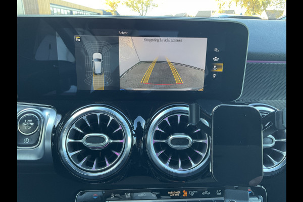 Mercedes-Benz Glb 7-Pers 200 Business Solution AMG 7p. Pano Memoryseats Trekhaak 7-Persoons
