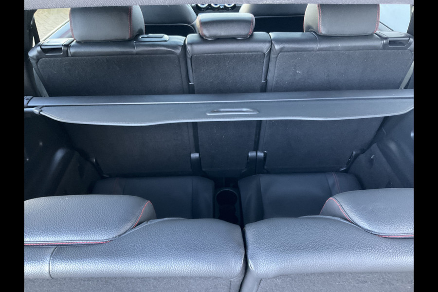 Mercedes-Benz Glb 7-Pers 200 Business Solution AMG 7p. Pano Memoryseats Trekhaak 7-Persoons