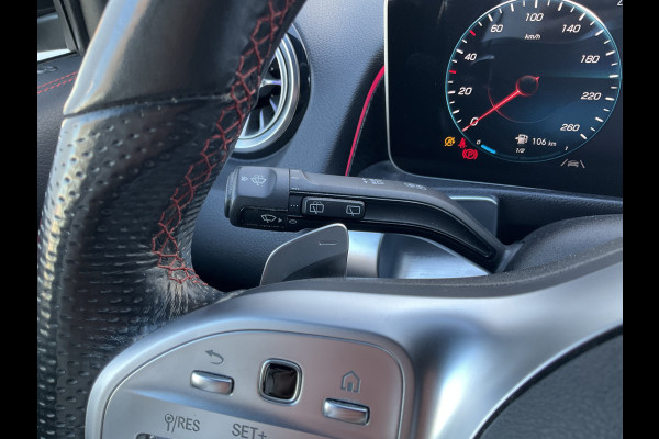 Mercedes-Benz Glb 7-Pers 200 Business Solution AMG 7p. Pano Memoryseats Trekhaak 7-Persoons