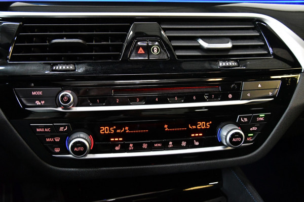 BMW 5 Serie 530e iPerformance High Executive, M-sport, Schuifdak, 3D camera