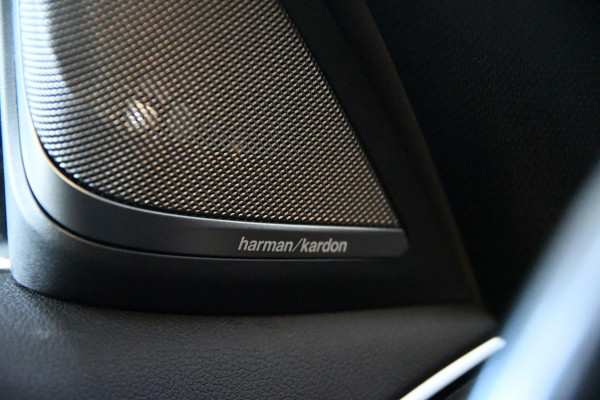 BMW 5 Serie 530e iPerformance High Executive, M-sport, Schuifdak, 3D camera