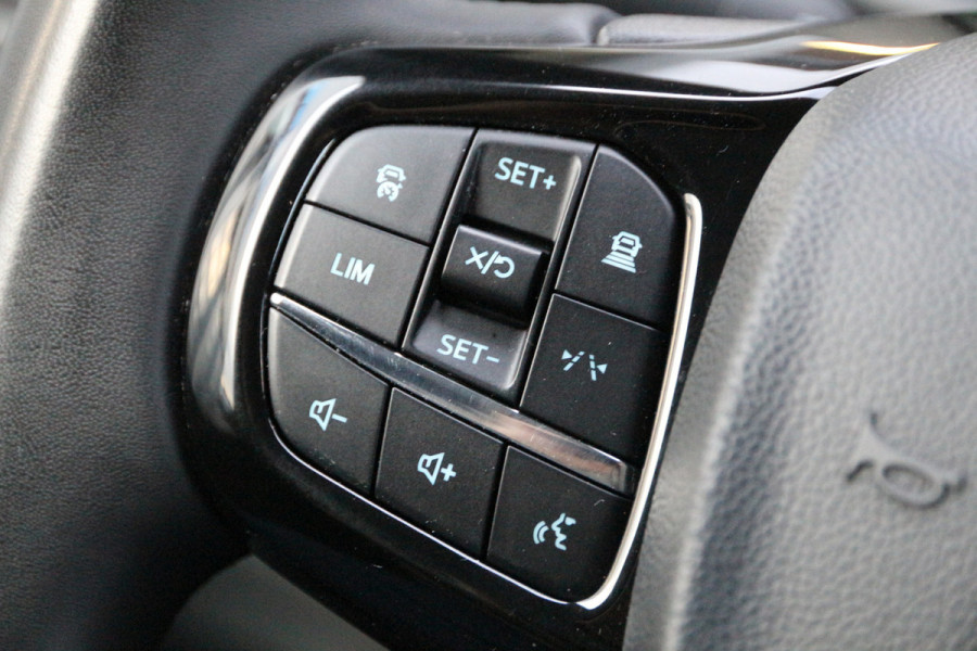 Ford Transit Custom 320 2.0 TDCI 136 | L1H1 | LED | Camera | Navi | Clima..