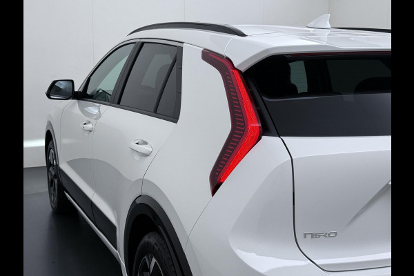 Kia Niro EV E-Niro Business 64kWh | BETREFT NIEUWE AUTO | VOLLEDIGE KIA GARANTIE VAN TOEPASSING| CAMERA| STOEL/ STUURVERWARMING| ADAP. CRUISE