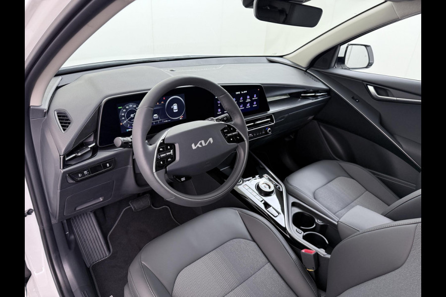 Kia Niro EV E-Niro Business 64kWh | BETREFT NIEUWE AUTO | VOLLEDIGE KIA GARANTIE VAN TOEPASSING| CAMERA| STOEL/ STUURVERWARMING| ADAP. CRUISE
