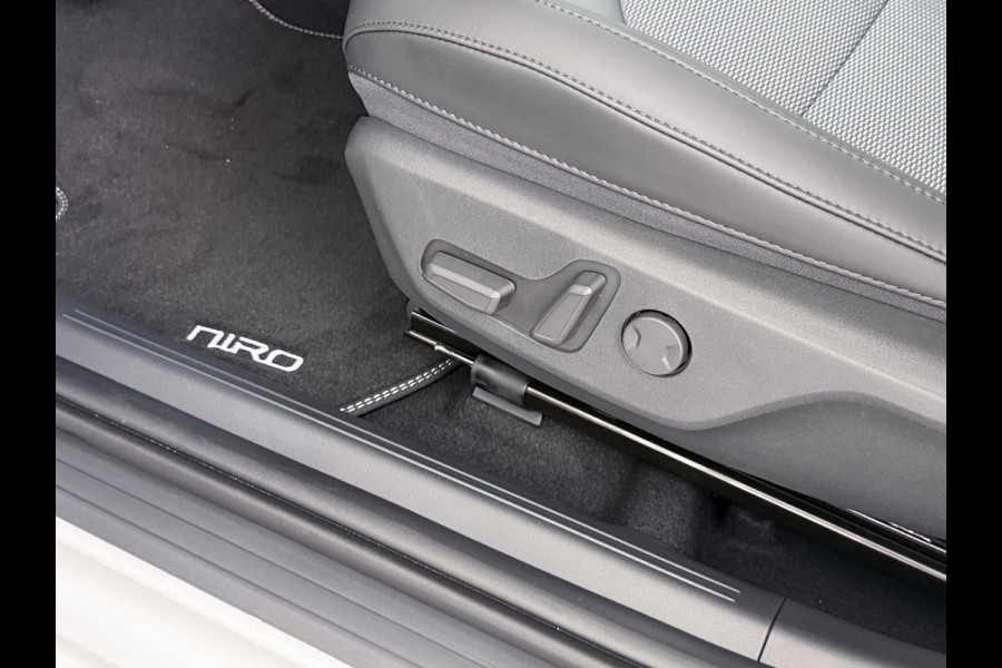 Kia Niro EV E-Niro Business 64kWh | BETREFT NIEUWE AUTO | VOLLEDIGE KIA GARANTIE VAN TOEPASSING| CAMERA| STOEL/ STUURVERWARMING| ADAP. CRUISE