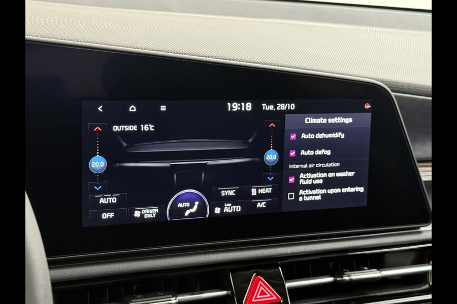 Kia Niro EV E-Niro Business 64kWh | BETREFT NIEUWE AUTO | VOLLEDIGE KIA GARANTIE VAN TOEPASSING| CAMERA| STOEL/ STUURVERWARMING| ADAP. CRUISE