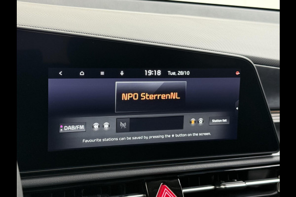 Kia Niro EV E-Niro Business 64kWh | BETREFT NIEUWE AUTO | VOLLEDIGE KIA GARANTIE VAN TOEPASSING| CAMERA| STOEL/ STUURVERWARMING| ADAP. CRUISE