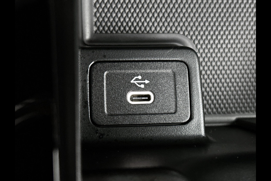 Mercedes-Benz EQB 250+ Business Solution 71 kWh | Widescreen display | Extra USB-poorten | EASY PACK achterklep | Sfeerverlichting | Parkeerpakket met achteruitrijcamera | Stoelverwarming voor |