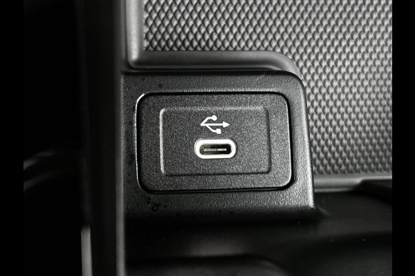 Mercedes-Benz EQB 250+ Business Solution 71 kWh | Widescreen display | Extra USB-poorten | EASY PACK achterklep | Sfeerverlichting | Parkeerpakket met achteruitrijcamera | Stoelverwarming voor |