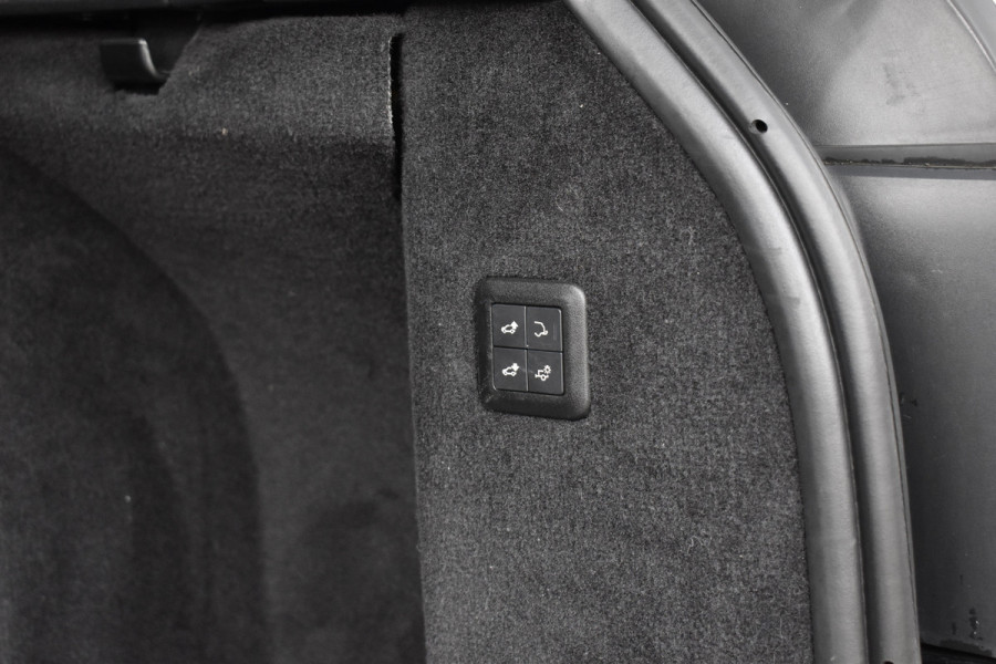 Land Rover Range Rover Sport 5.0 V8 SC SVR 575pk | Pano | Meridian Surround | Matrix | 360 Camera | Trekhaak | Carbon motorkap | CarPlay |