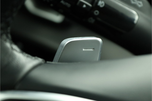 Kia Sportage 1.6 T-GDi Hybrid GT-Line Automaat Apple Carplay/Android Auto - Cruise Control - Dodehoekdetectie - Panoramadak -Stoel/Stuurverwarming - Fabrieksgarantie tot 06-2031