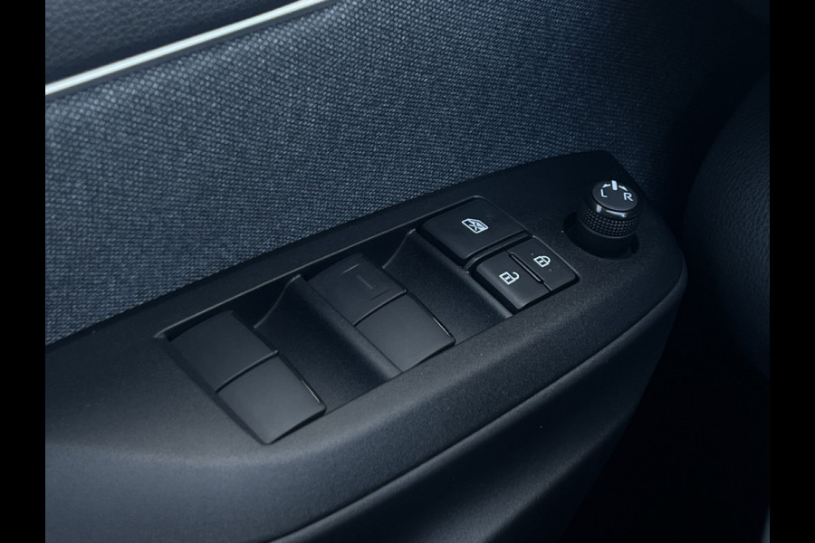 Toyota Yaris 1.5 Hybrid Dynamic | Camera | Carplay | DAB | LED | 16 inch