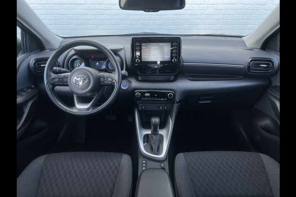 Toyota Yaris 1.5 Hybrid Dynamic | Camera | Carplay | DAB | LED | 16 inch