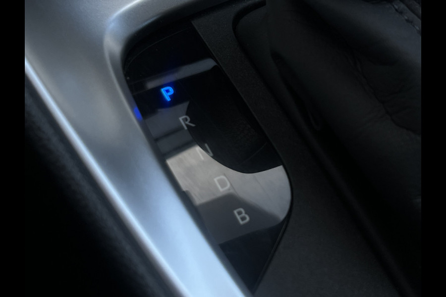 Toyota Yaris 1.5 Hybrid Dynamic | Camera | Carplay | DAB | LED | 16 inch