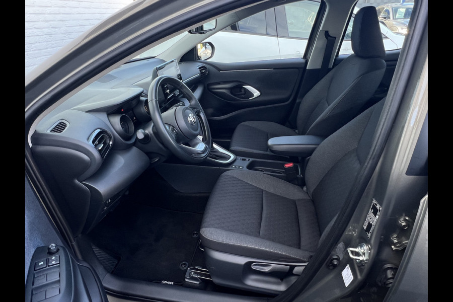 Toyota Yaris 1.5 Hybrid Dynamic | Camera | Carplay | DAB | LED | 16 inch