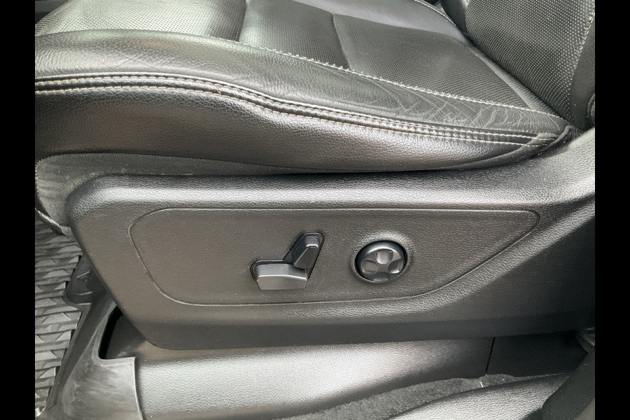 Dodge Ram 1500 5.7 V8 4x4 REBEL Adapt.Cruise Pano HUD HK Full-Screen Leer 360Cam Crew Cab