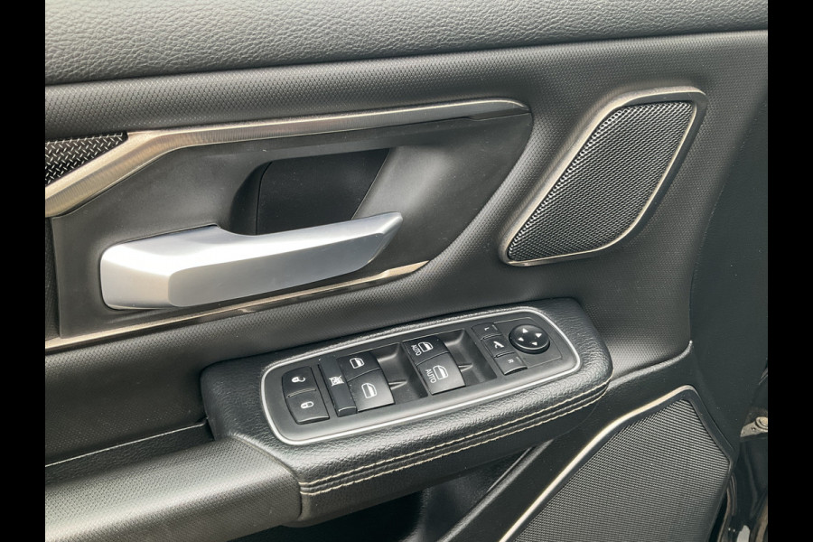 Dodge Ram 1500 5.7 V8 4x4 REBEL Adapt.Cruise Pano HUD HK Full-Screen Leer 360Cam Crew Cab