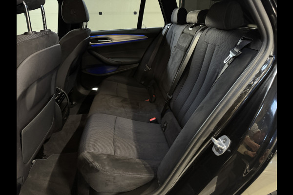 BMW 5 Serie Touring 520i Corporate Lease Executive | M-Sport | M Aerodynamica | Sfeerverlichting | 19'' | Full LED | Camera | Elektr. trekhaak