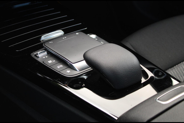 Mercedes-Benz CLA-Klasse 180 Business Solution 1eEigenaar