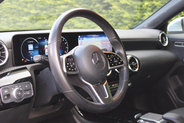 Mercedes-Benz CLA-Klasse 180 Business Solution 1eEigenaar