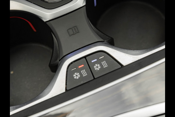 BMW X6 xDrive40i - Panoramadak - Trekhaak - Warmte Comfortpakket - Driving Assistant