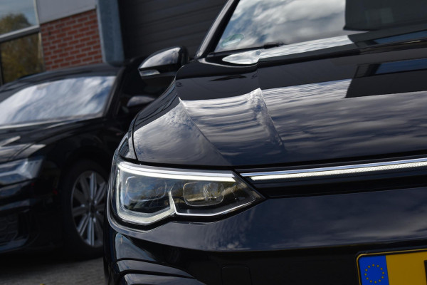 Volkswagen Golf 1.5 TSI R-Line Pano Sfeer Lane Elekstoel. Massage